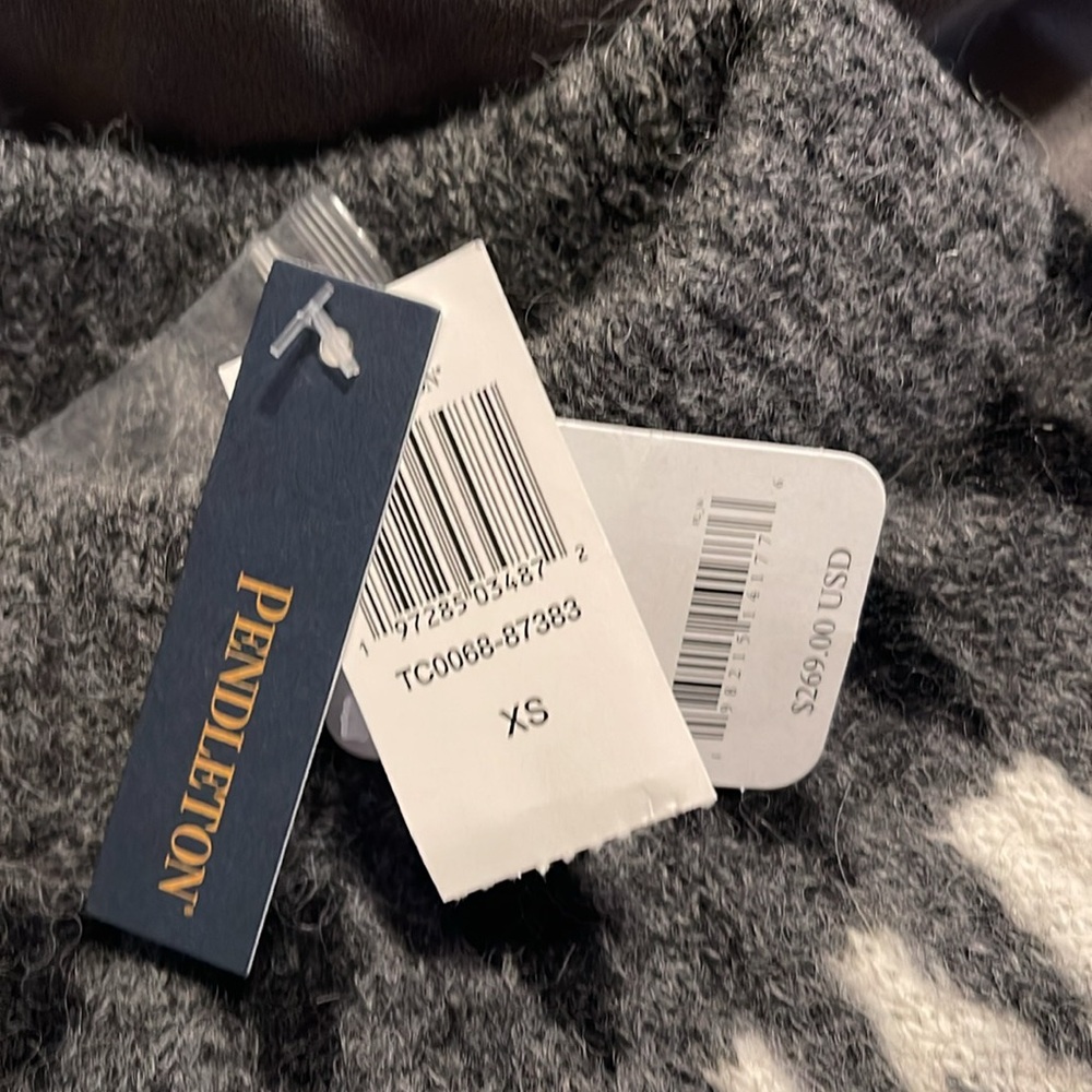 Pendleton Sweater - Picture 6 of 8